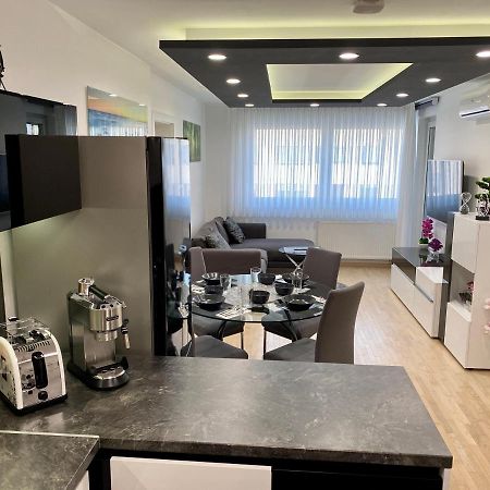 Apartment Vuky Загреб Екстериор снимка